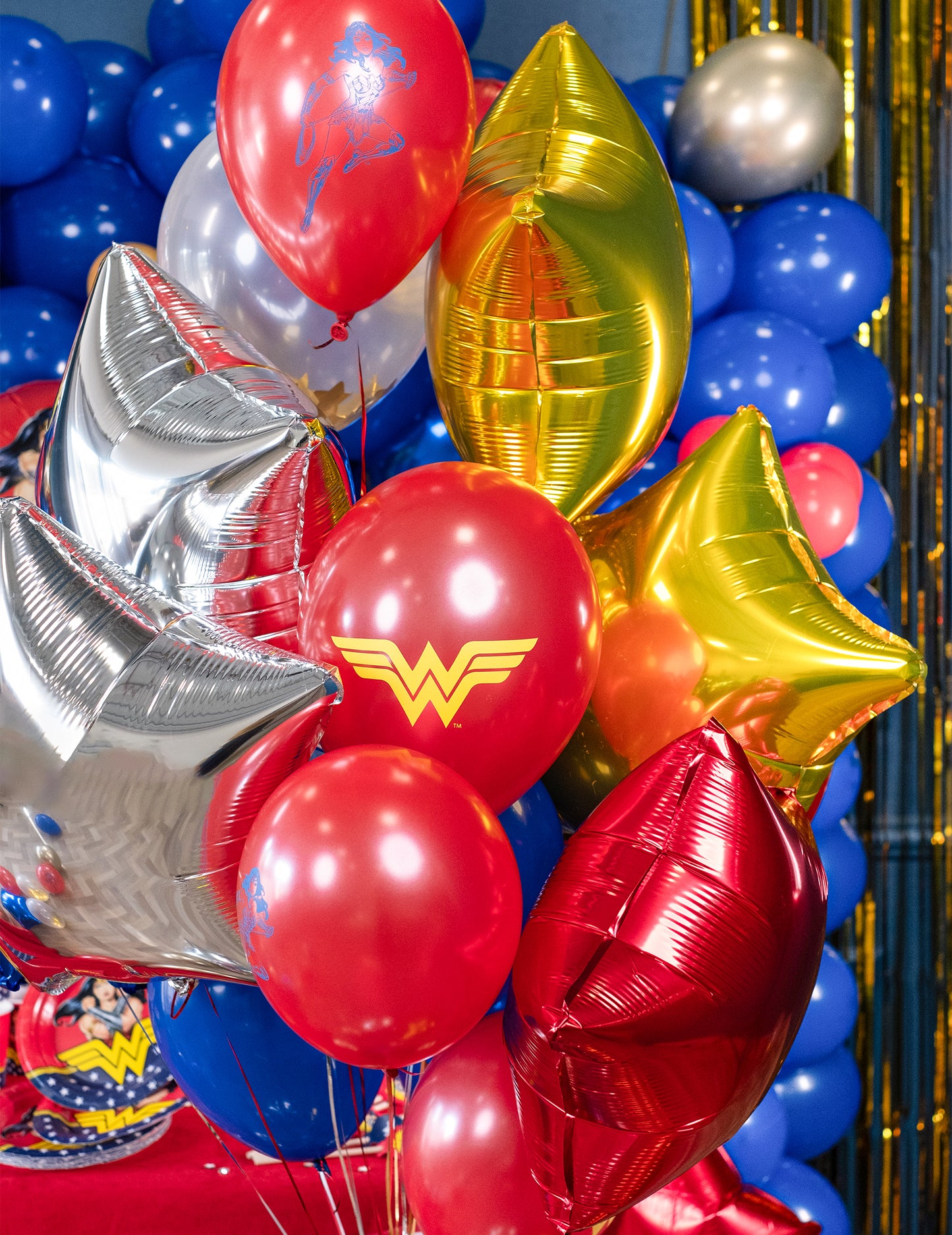 10 Wonder Woman 25 x 32 cm LaTex Balloons