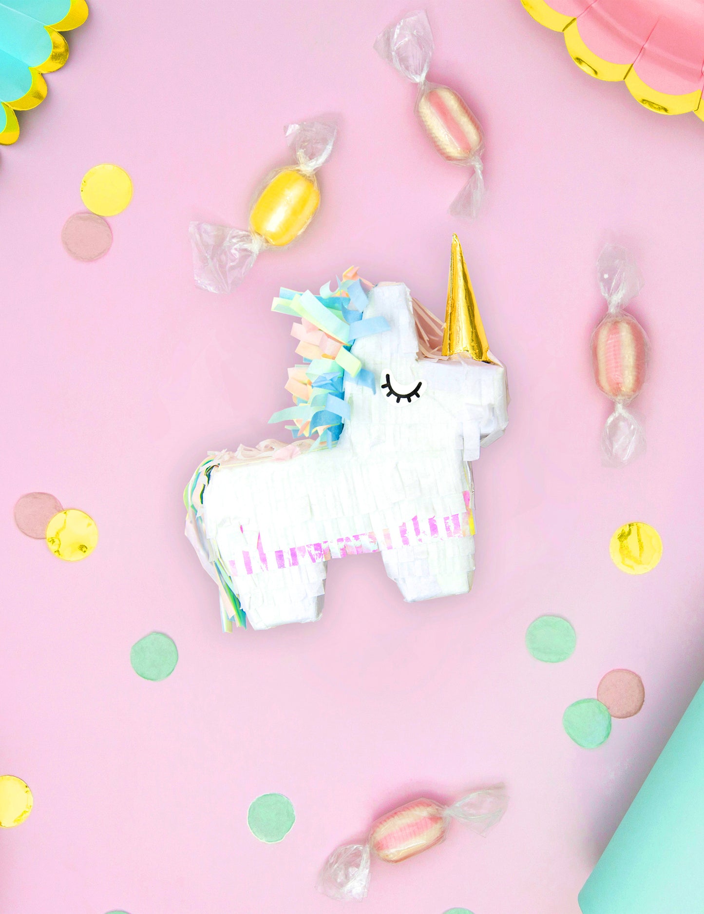 Mini Piñata White Unicorn 8 x 2,5 cm